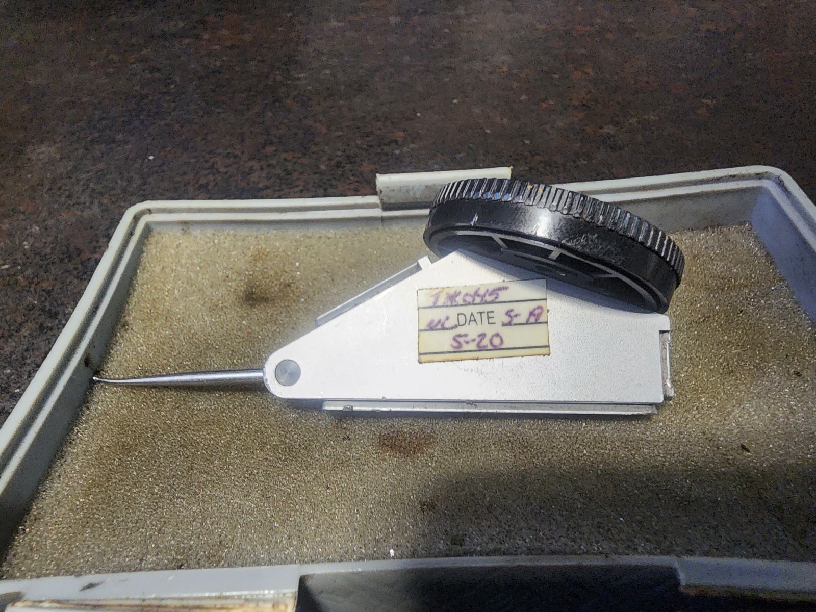 Mitutoyo 513-446T Dial Test Indicator — photo 3